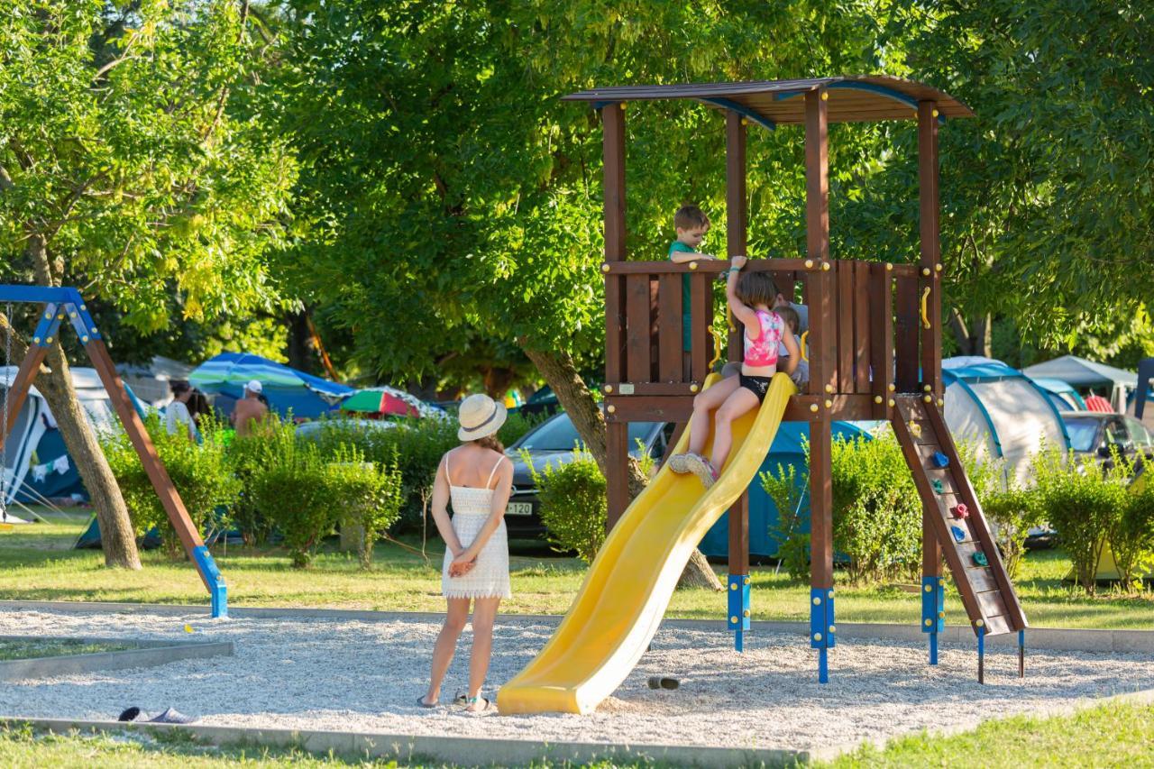 Aranypart Camping & Apartments Siófok Eksteriør bilde