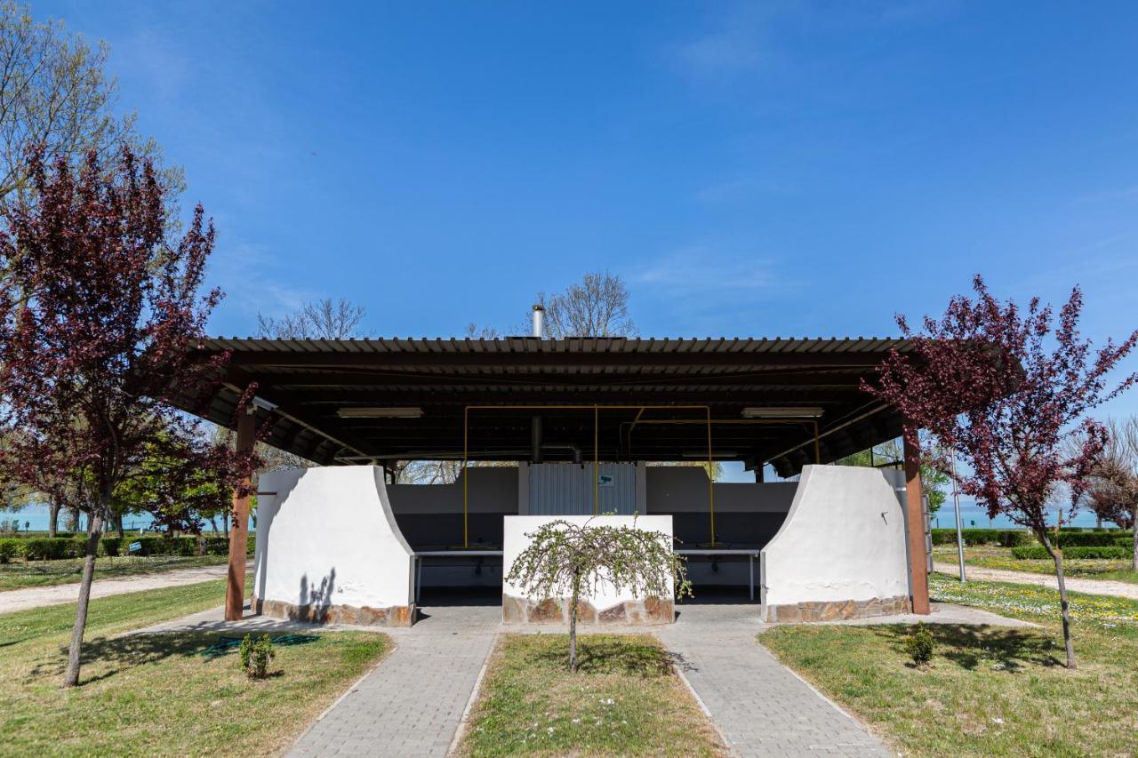 Aranypart Camping & Apartments Siófok Eksteriør bilde