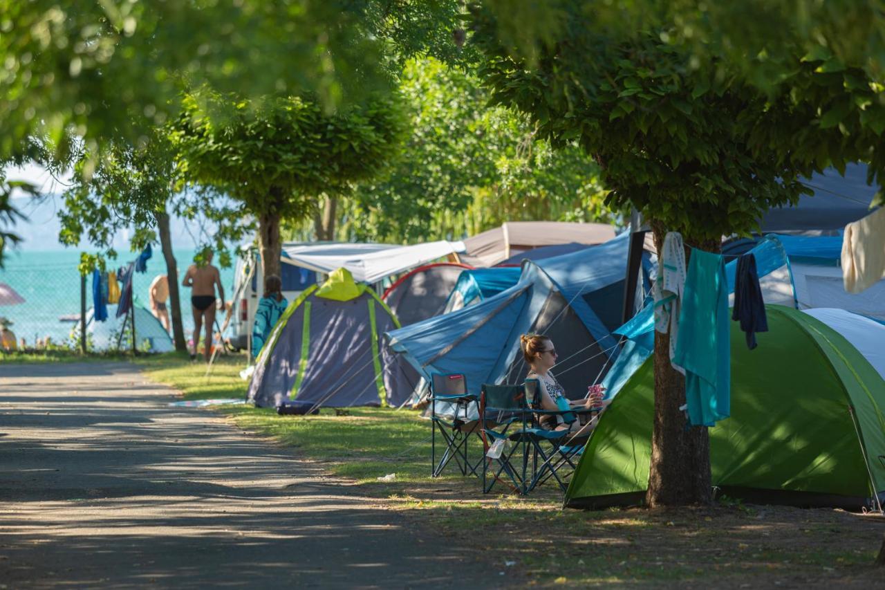 Aranypart Camping & Apartments Siófok Eksteriør bilde