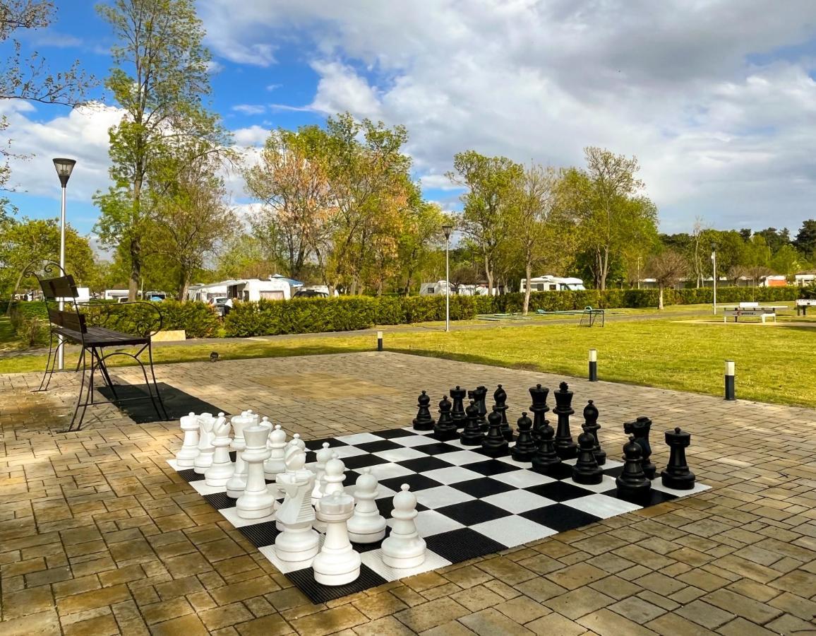 Aranypart Camping & Apartments Siófok Eksteriør bilde