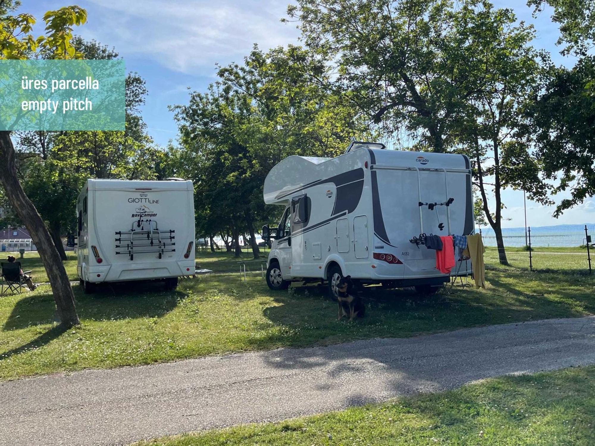Aranypart Camping & Apartments Siófok Eksteriør bilde